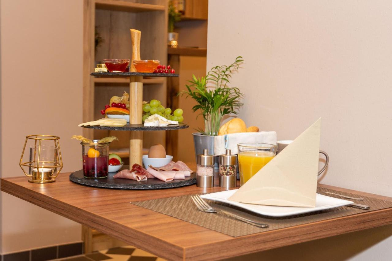 Pensjonat Lok - - Restaurant Tessin